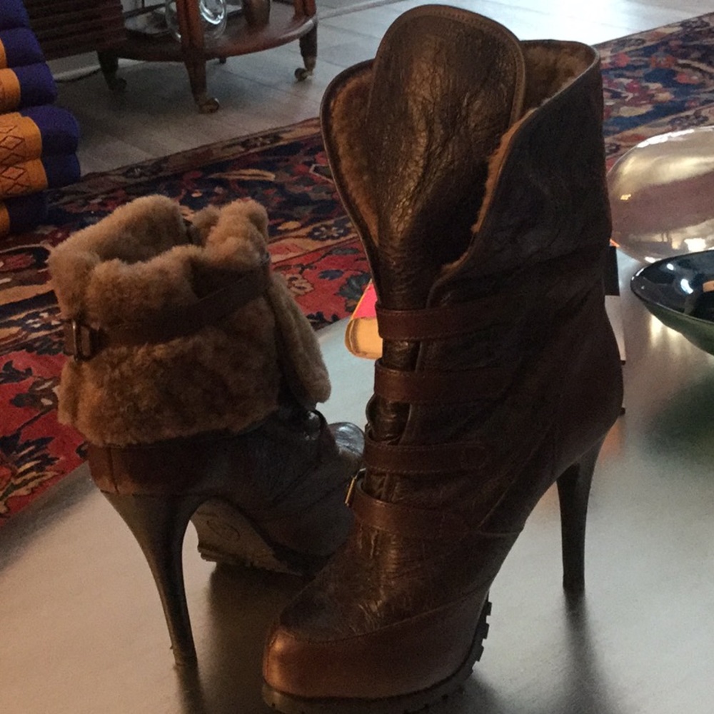 Ash booties